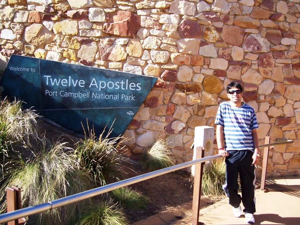 Twelve Apostles Entry