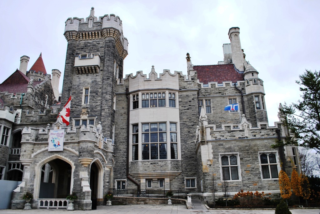 Casa Loma - Front